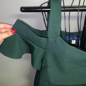 Boutique off the shoulder tank/shirt